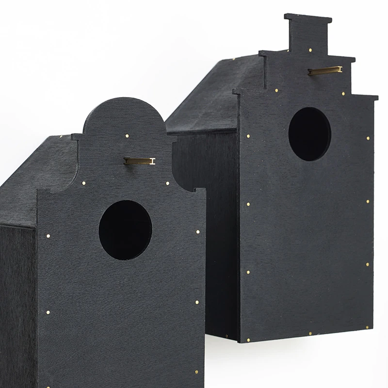 Canal Stepped Gable birdhouse - Black