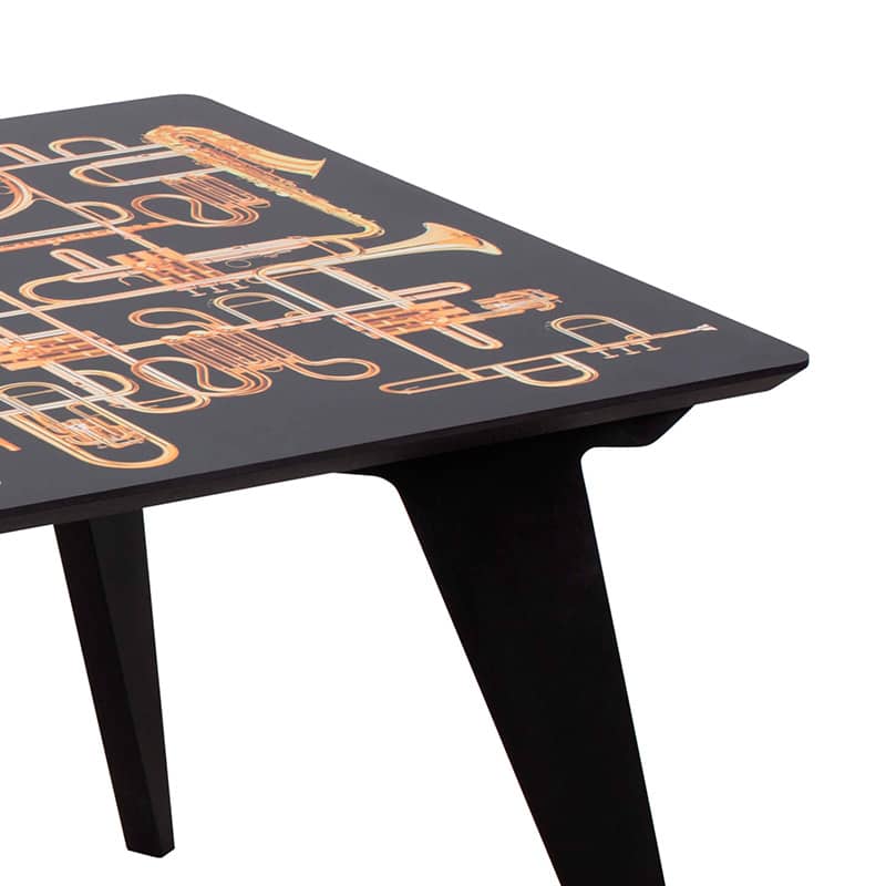 Toiletpaper wooden table - Trumpets Toiletpaper wooden table - Trumpets
