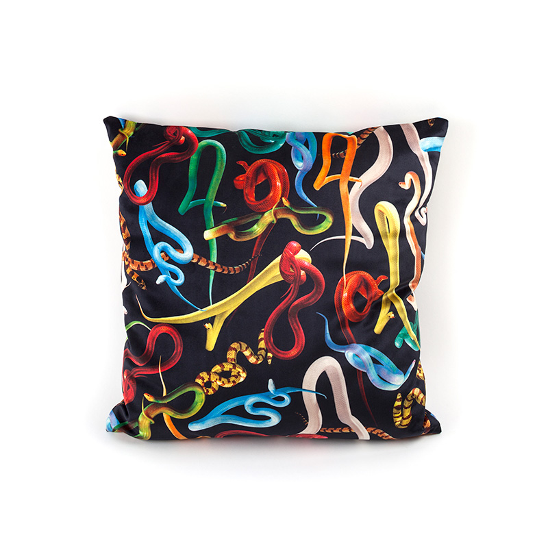 Toiletpaper cushion with plume padding - Snakes