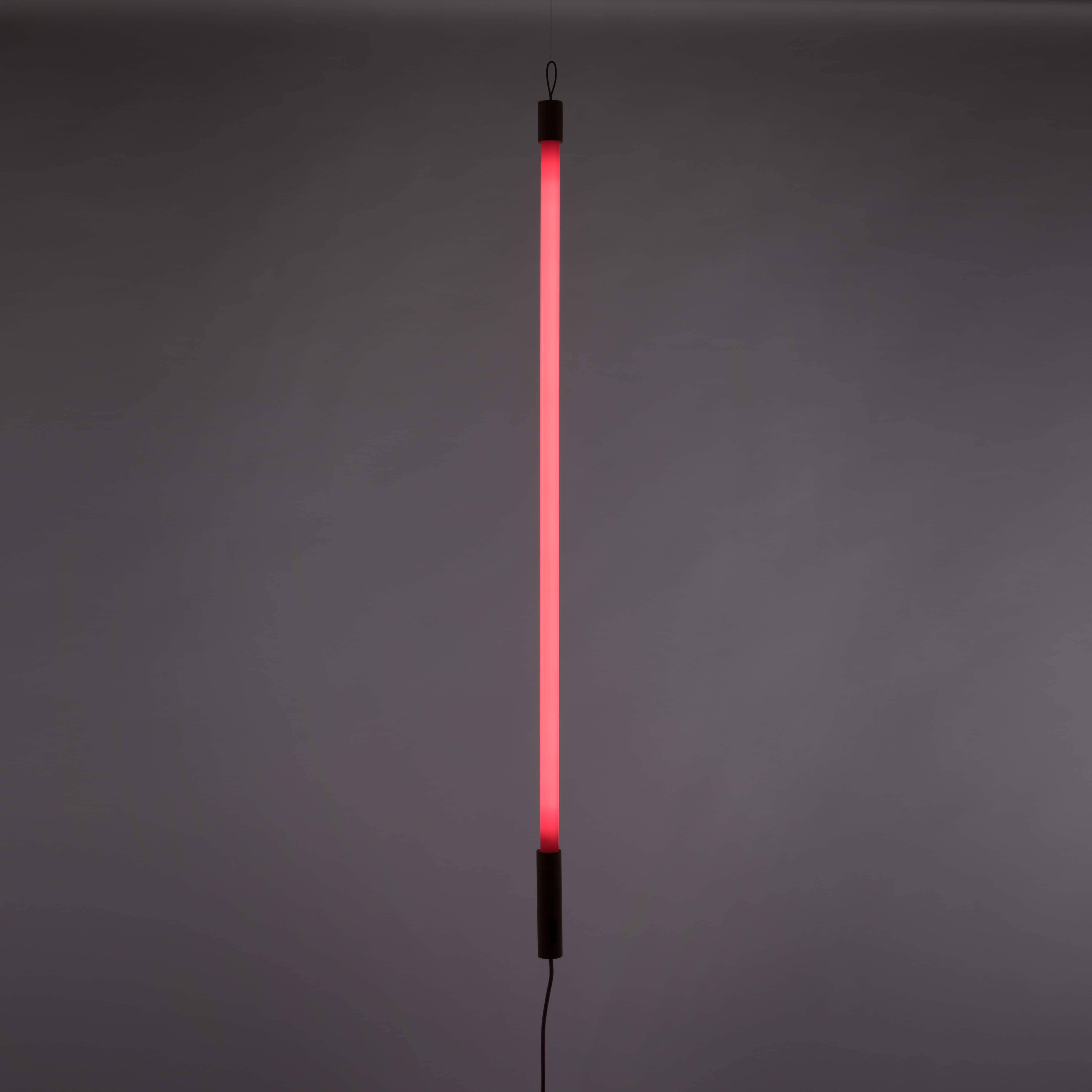 Linea led lamp - Fuchsia Linea led lamp - Fuchsia