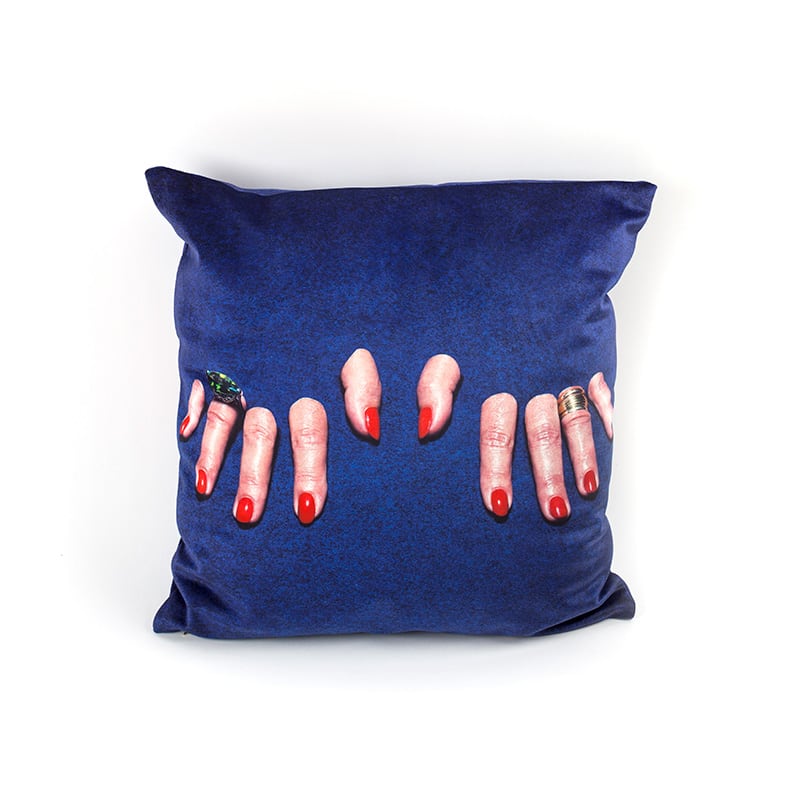 Toiletpaper cushion with plume padding - Fingers