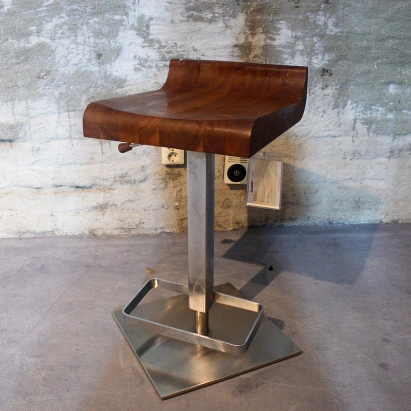 Miro 2 - Walnut oil/ Satin steel