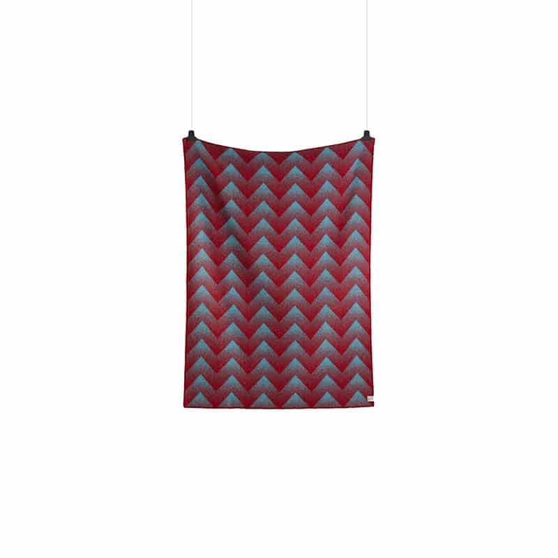 Lynild large throw - Red/blue