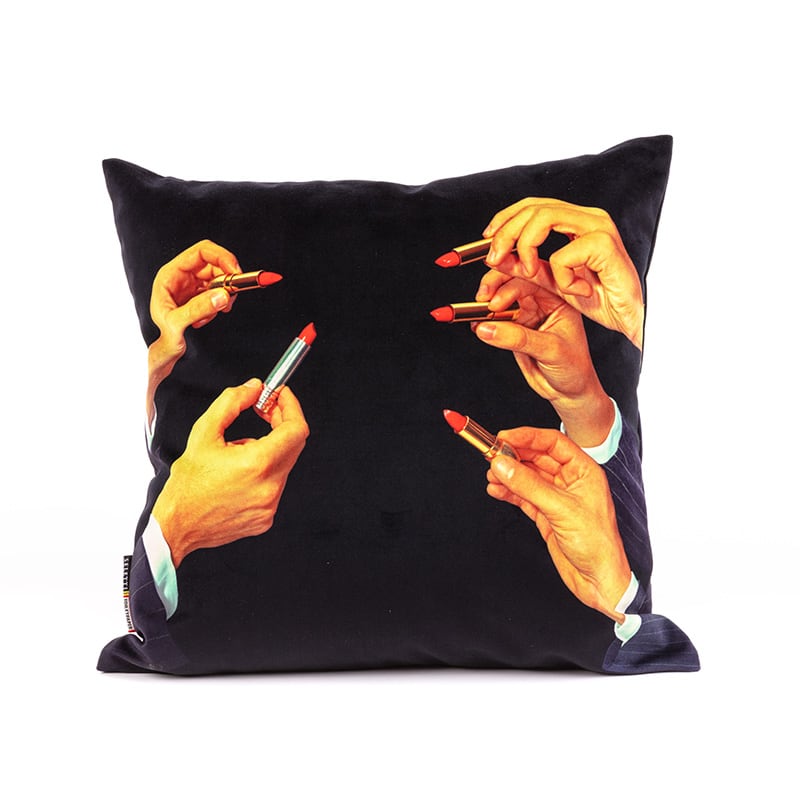 Polyester cushion with plume pad. toiletpaper - Lipsticks black