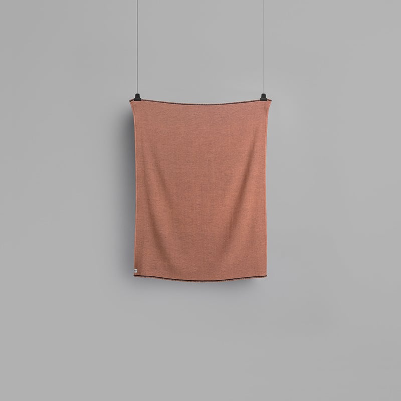 Picnic large throw - Coral