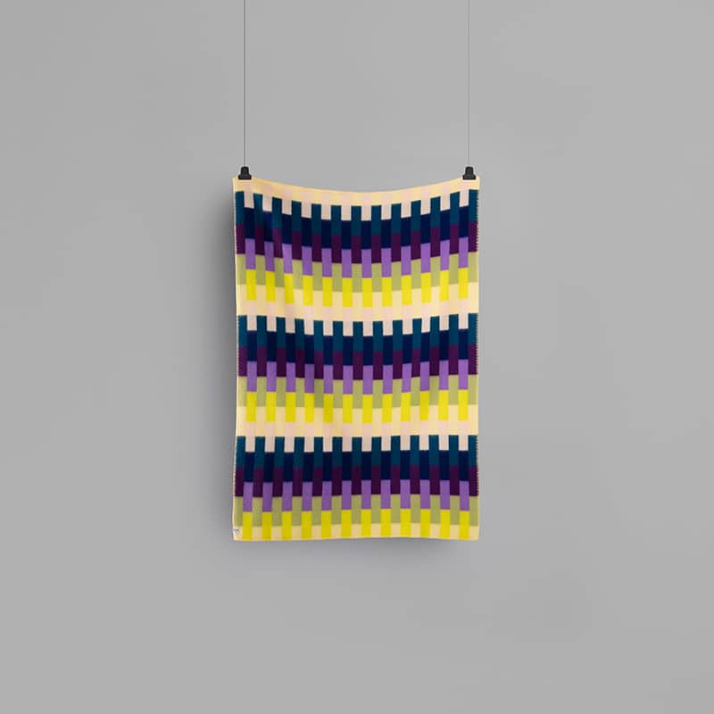 Asmund Bold large throw - Yellow/violet