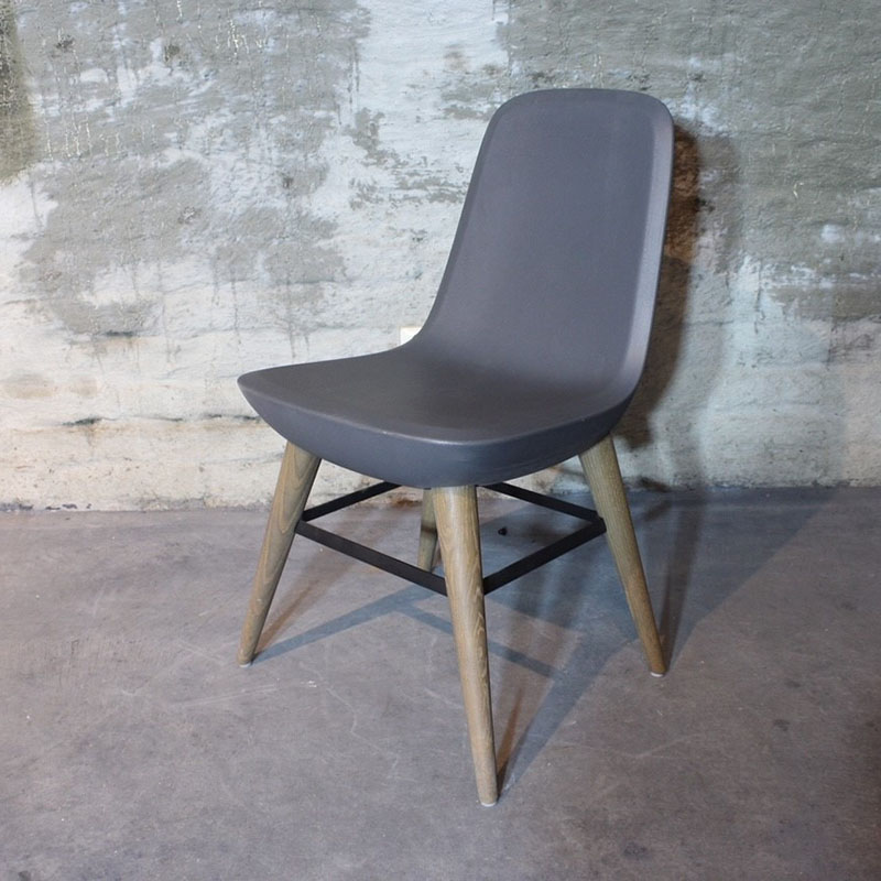 Pebble fauteuil - Kunststof grijs/ Eikenhout