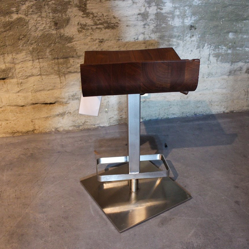 Miro 2 - Walnut oil/ Satin steel