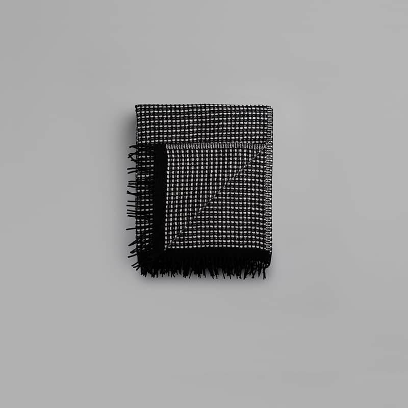 Lofoten large throw - Grey