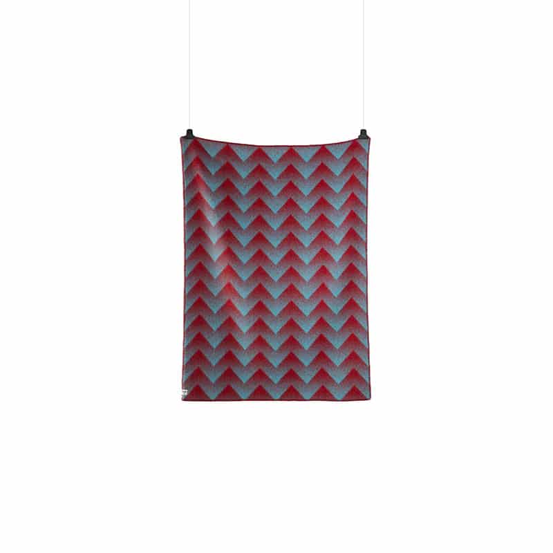 Lynild large throw - Red/blue