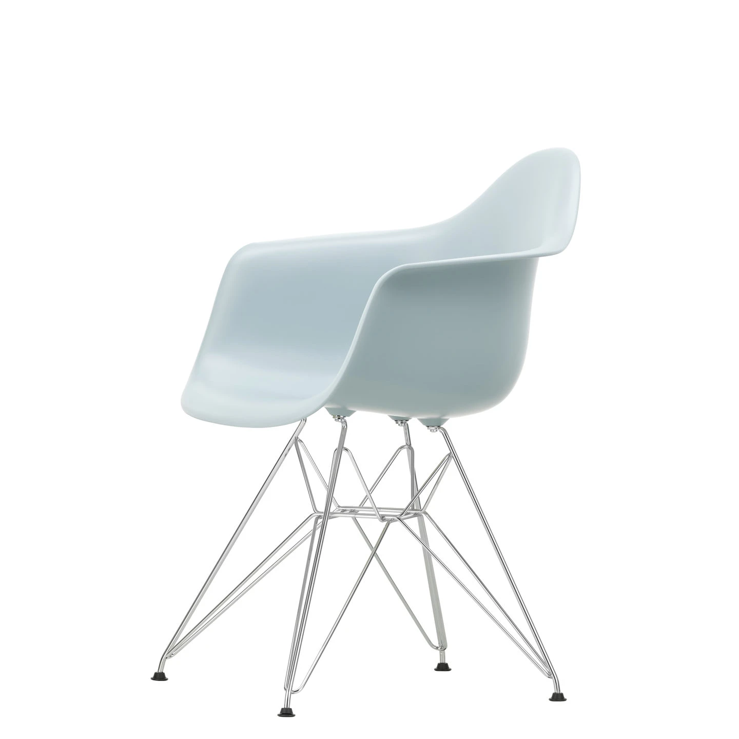 DAR Eames Plastic Armchair