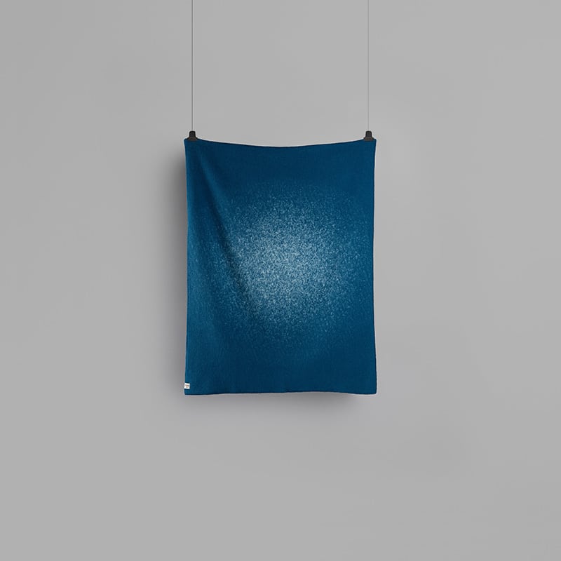 Color noise large throw - Blue/light blue