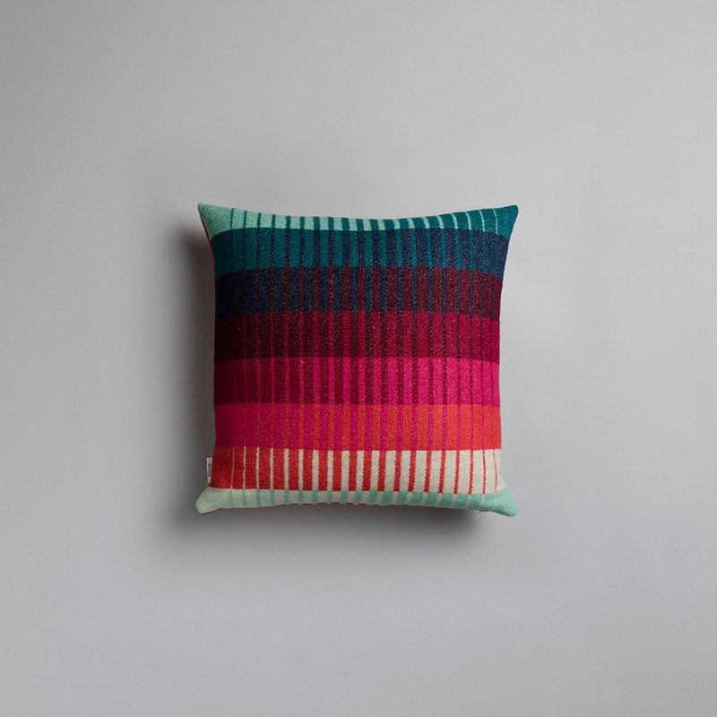 Asmund Gradient cushion - Red/turquoise