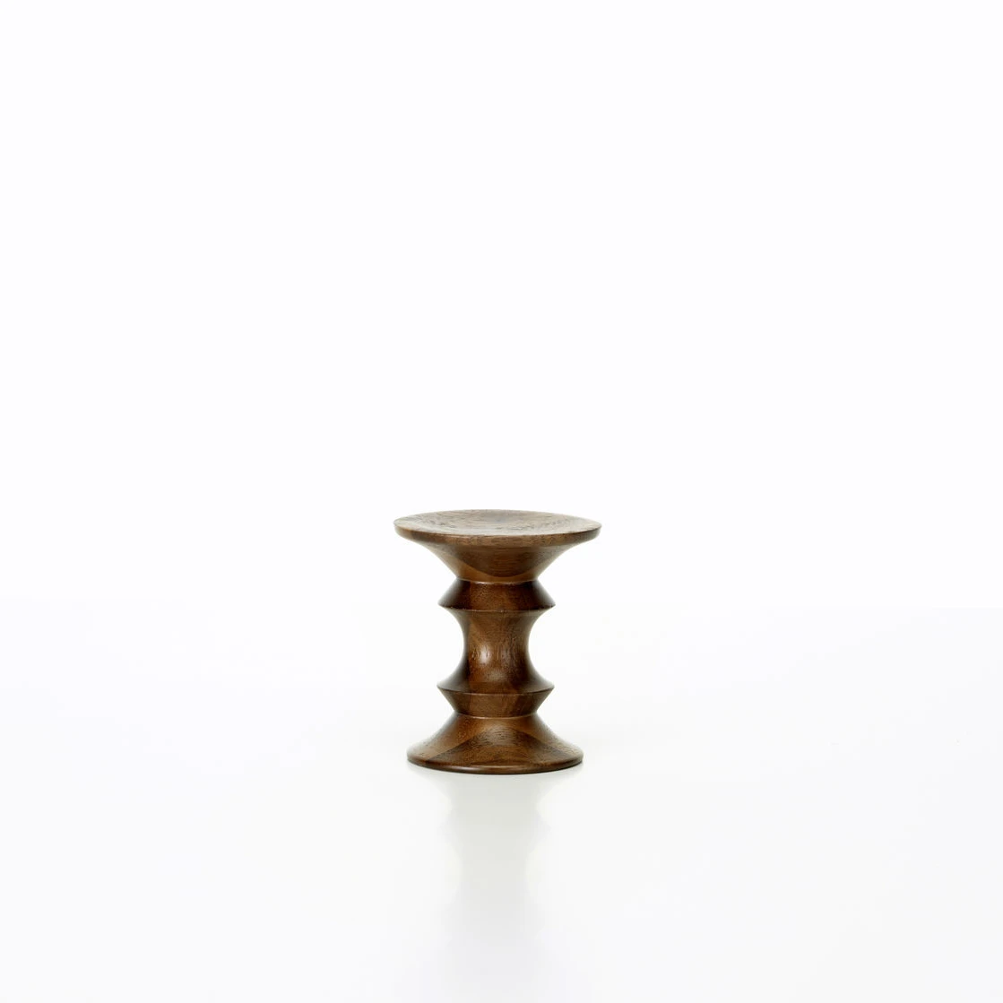 Stools model C - Massief notenhout