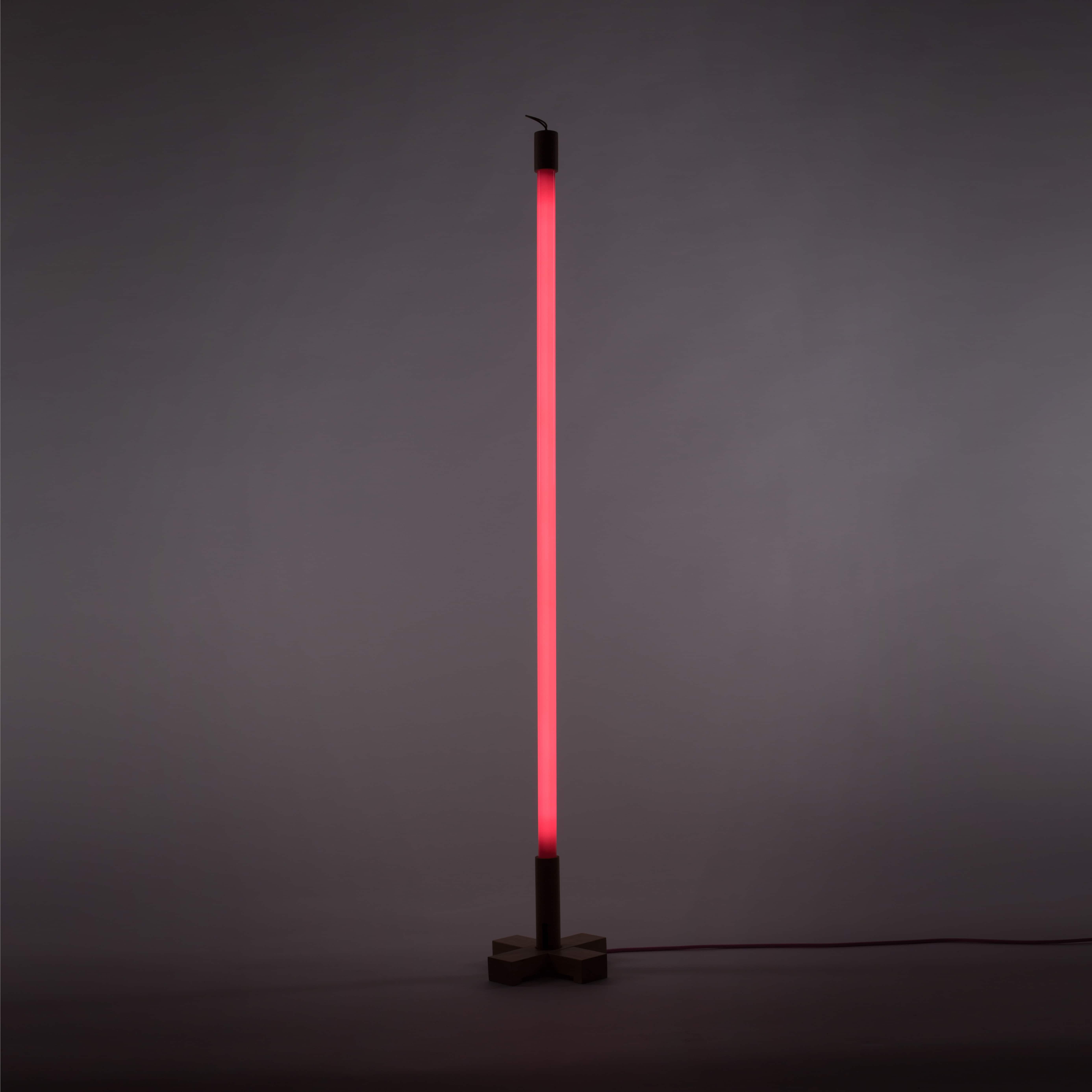 Linea led lamp - Fuchsia Linea led lamp - Fuchsia