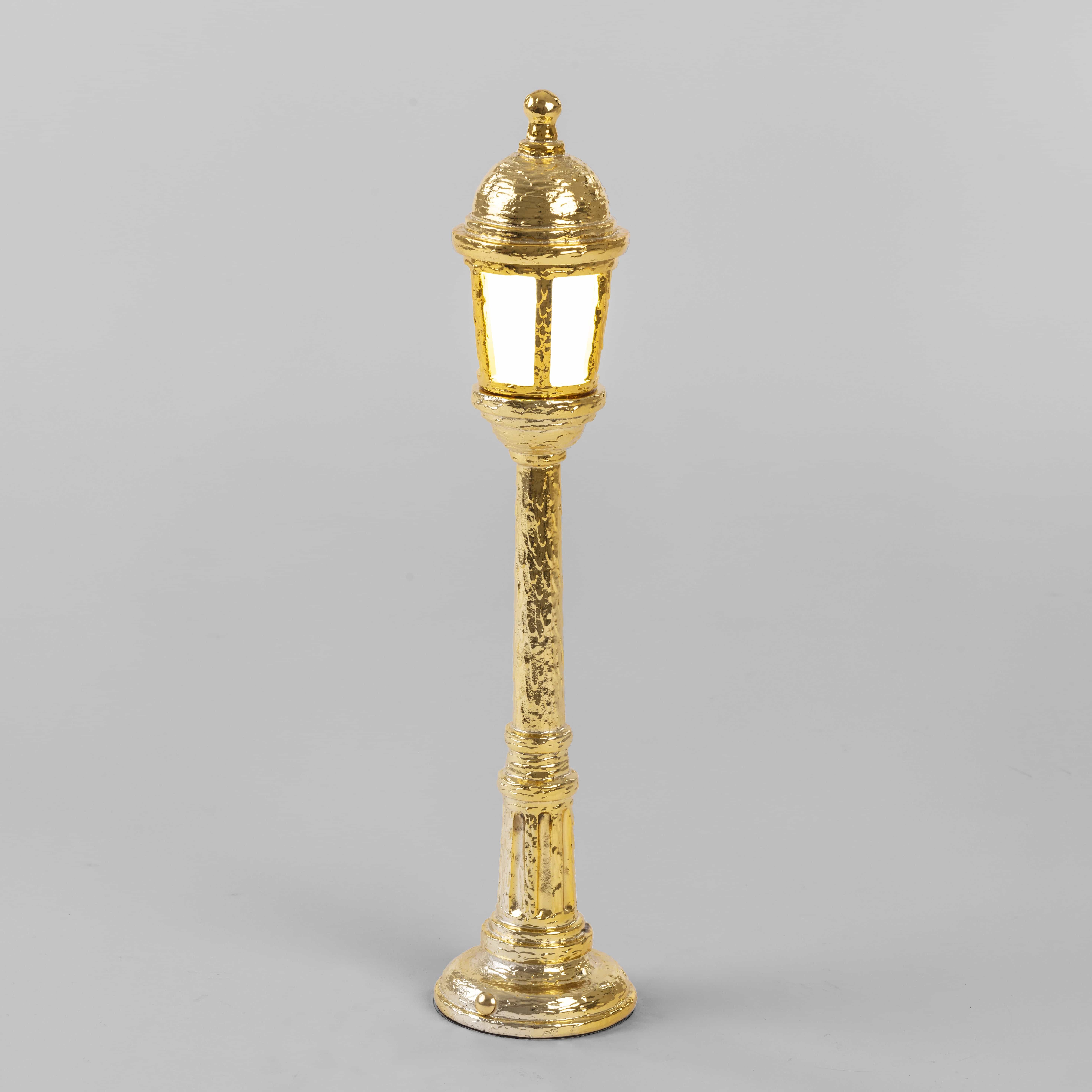 Street lamp (dining) resin table lamp - Gold