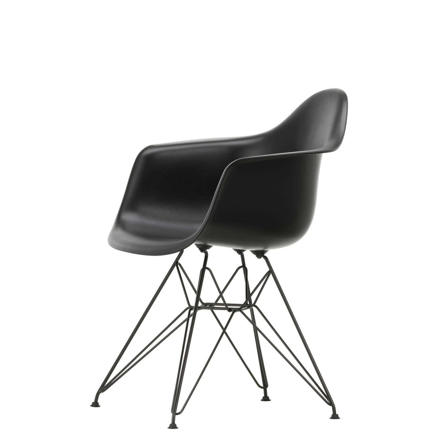 DAR Eames Plastic Armchair