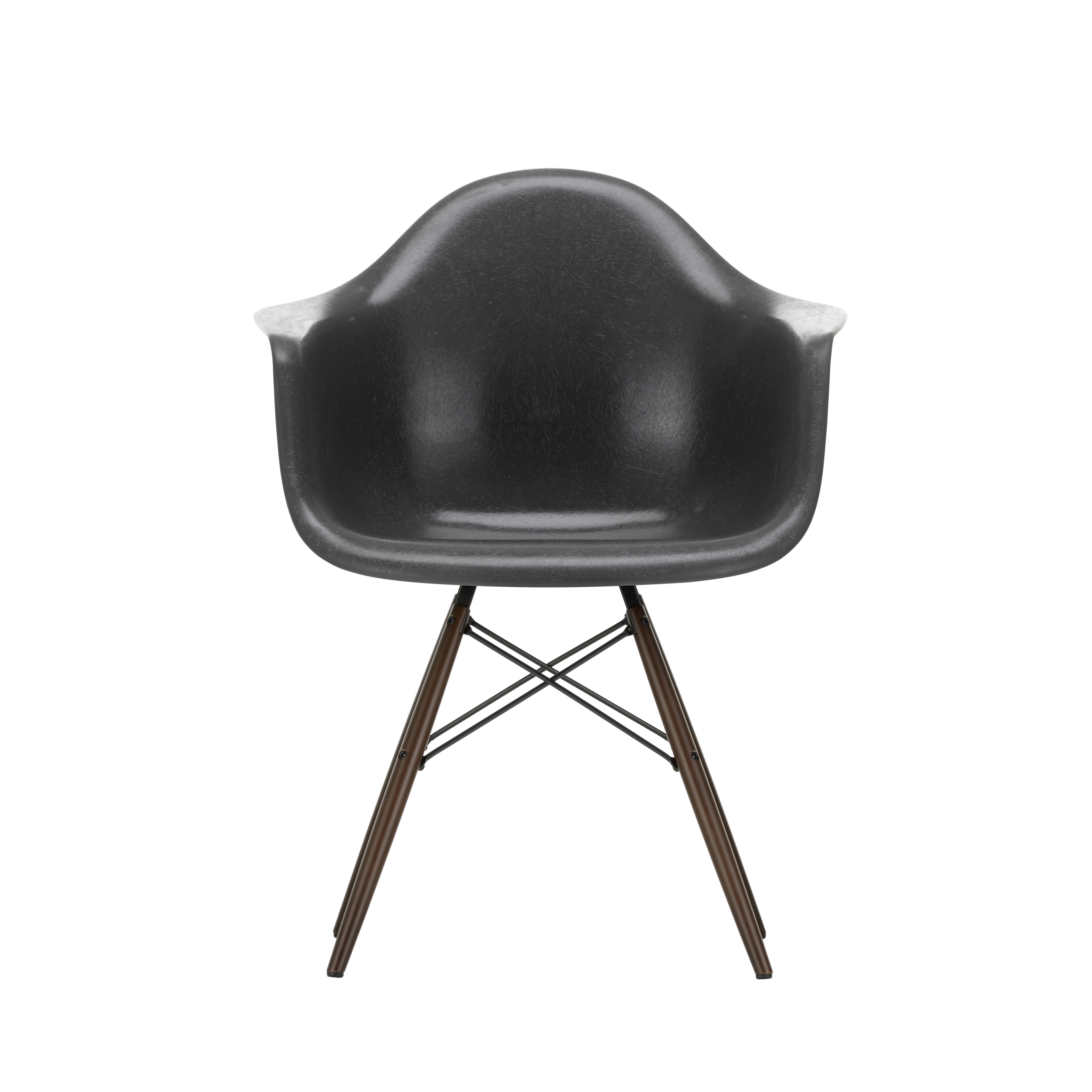 DAW Eames Fiberglass Armchair